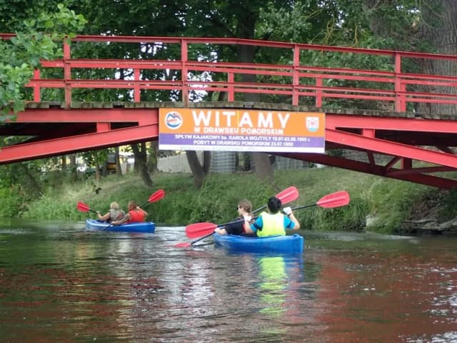 Gdzie na kajaki pomorskie? Odkryj najlepsze trasy i miejsca Gdzie na kajaki pomorskie? Odkryj najlepsze trasy i miejsca