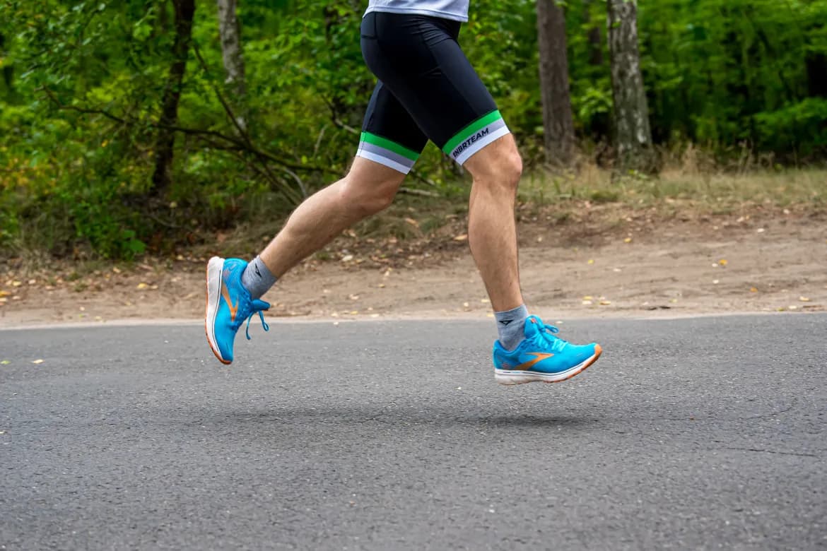 Jakie buty do biegania na początek? Wybierz komfort i wsparcie Jakie buty do biegania na początek? Wybierz komfort i wsparcie
